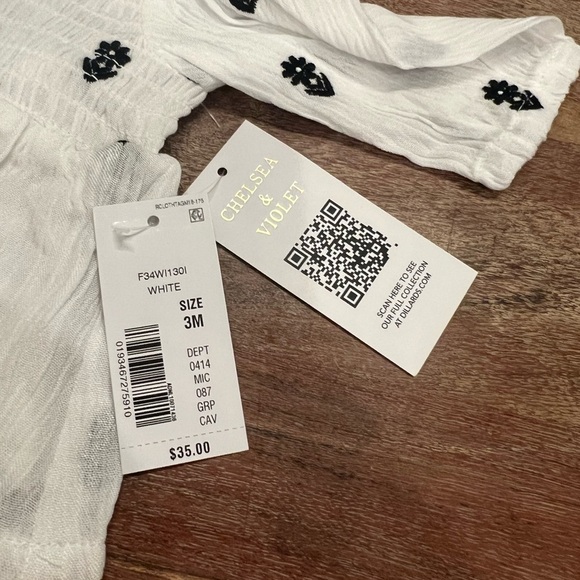 NWT Chelsea and Violet Long Sleeve Dot Woven Round Neck Top size 3 months - Picture 5 of 8